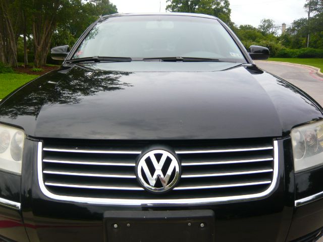 Volkswagen Passat 2003 photo 4