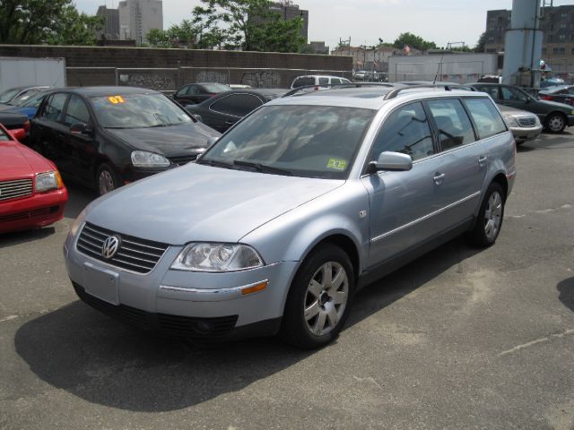 Volkswagen Passat 2003 photo 15