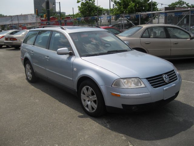 Volkswagen Passat 2003 photo 16