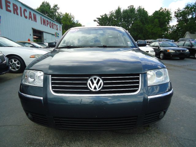 Volkswagen Passat 2003 photo 3