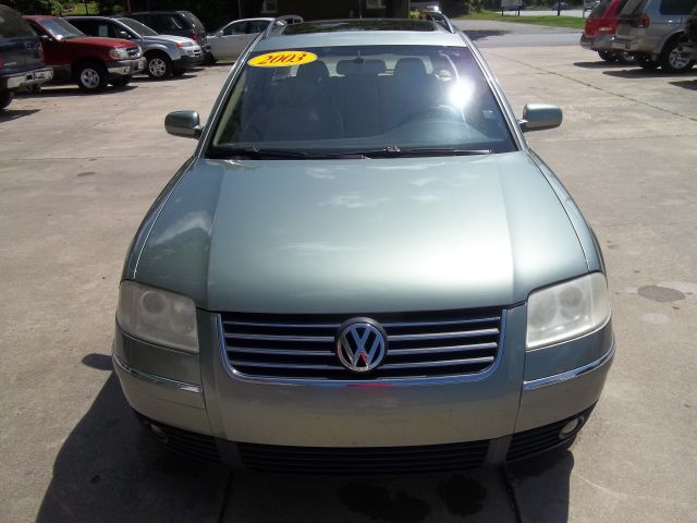 Volkswagen Passat 2003 photo 8