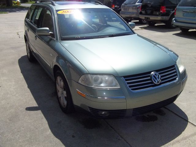 Volkswagen Passat 2003 photo 9