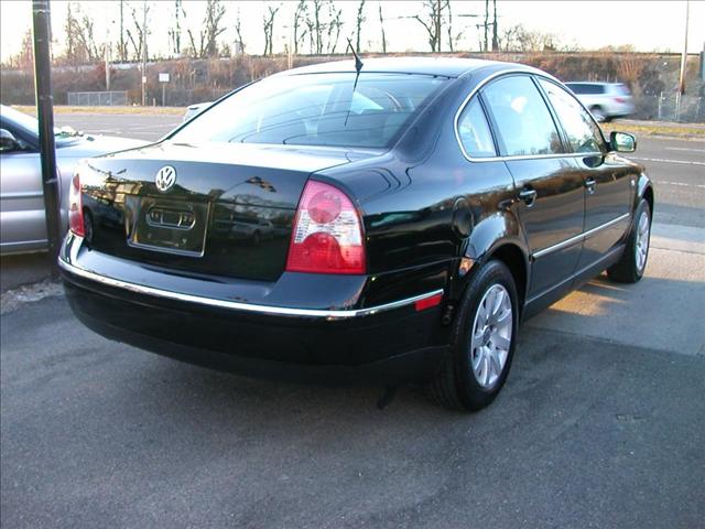 Volkswagen Passat 2003 photo 3