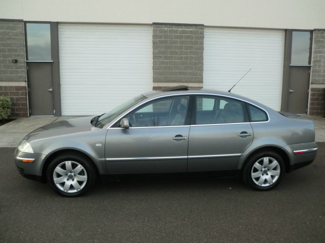 Volkswagen Passat 2003 photo 4