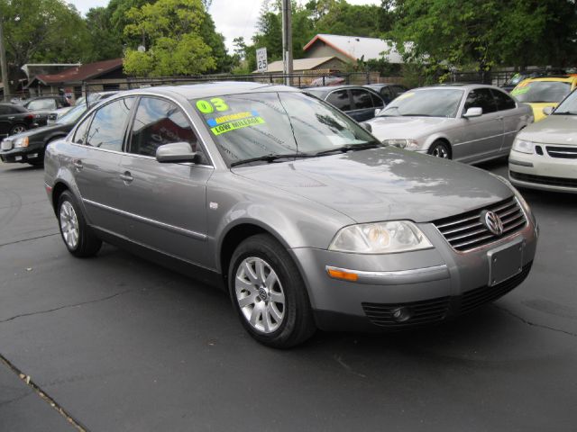 Volkswagen Passat 2003 photo 10