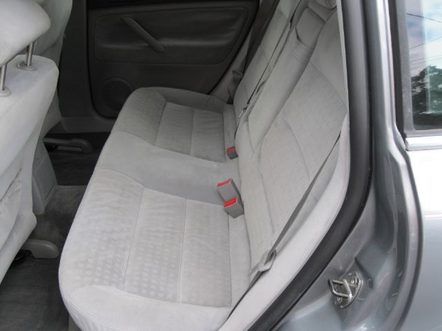 Volkswagen Passat 2003 photo 13