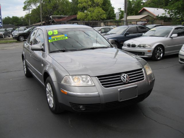 Volkswagen Passat 2003 photo 22