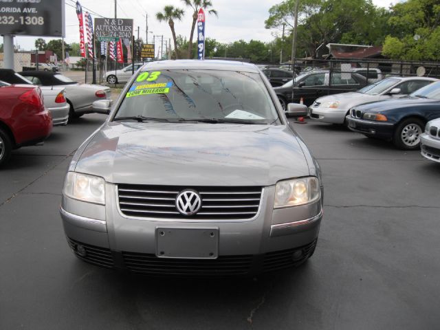 Volkswagen Passat 2003 photo 3