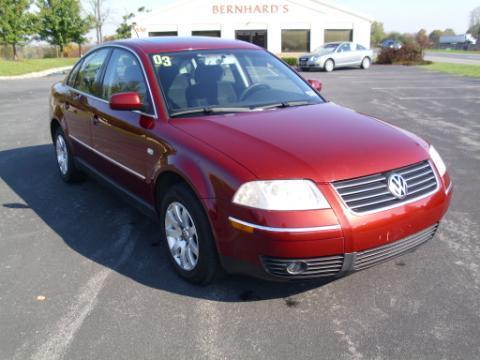 Volkswagen Passat FWD 4dr Sport Sedan