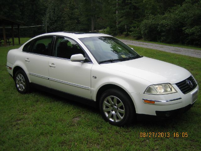 Volkswagen Passat 2003 photo 4