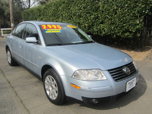 Volkswagen Passat 2003 photo 4