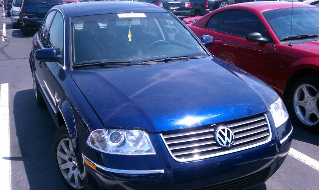 Volkswagen Passat 2003 photo 3