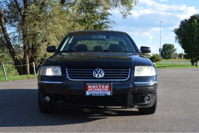 Volkswagen Passat SE Crew Cab 4WD FFV Sedan