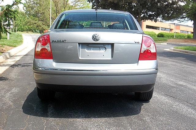 Volkswagen Passat 2003 photo 28