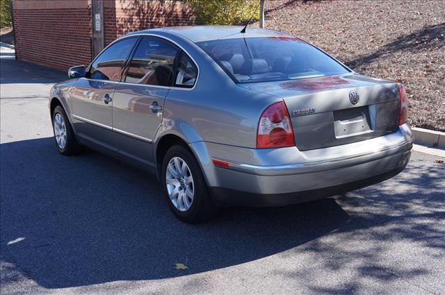 Volkswagen Passat 2003 photo 10