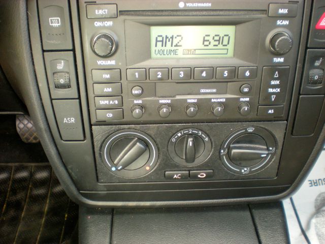 Volkswagen Passat 2003 photo 3