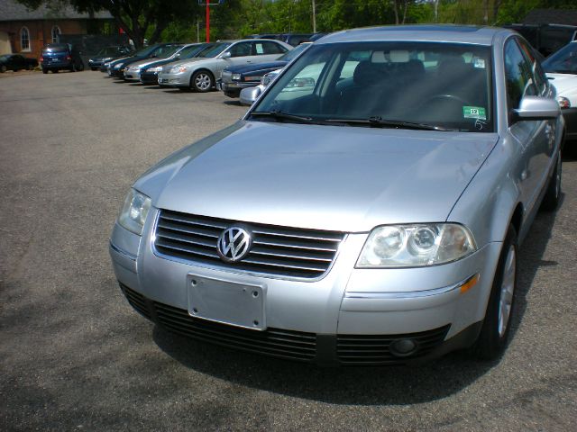 Volkswagen Passat 2003 photo 9