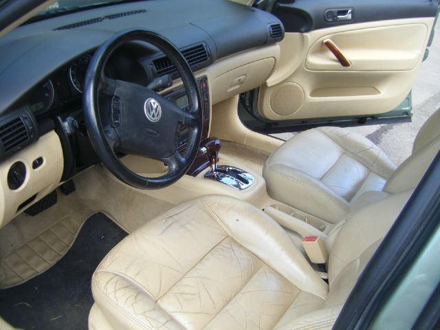 Volkswagen Passat 2003 photo 4