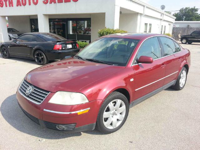 Volkswagen Passat 2003 photo 1