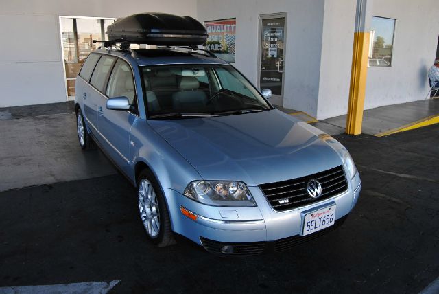 Volkswagen Passat 2003 photo 1