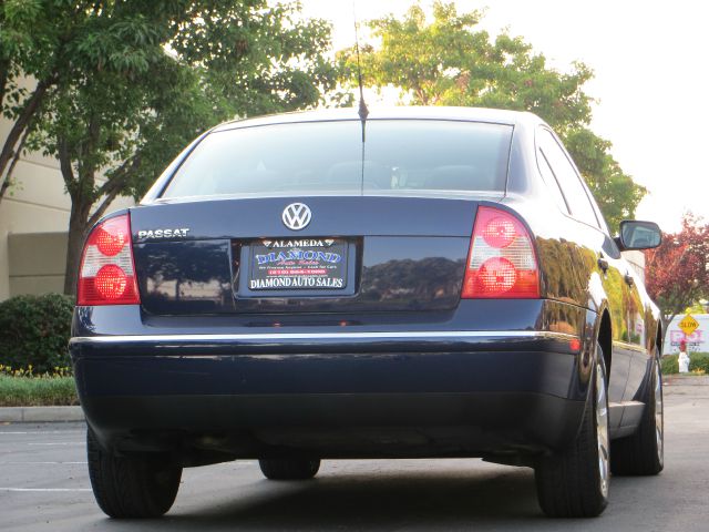 Volkswagen Passat 2003 photo 3