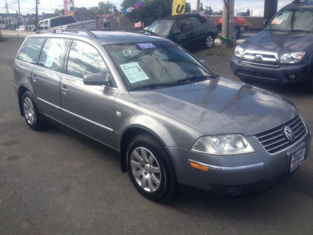 Volkswagen Passat 2003 photo 2