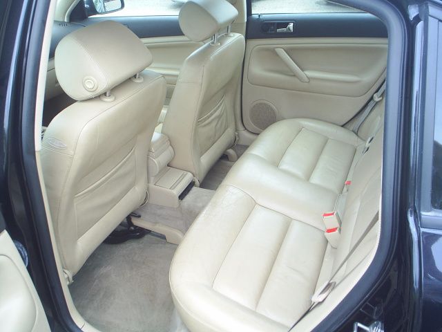 Volkswagen Passat 2003 photo 1