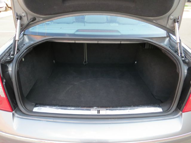 Volkswagen Passat 2003 photo 16