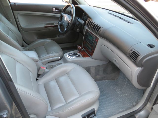 Volkswagen Passat 2003 photo 4