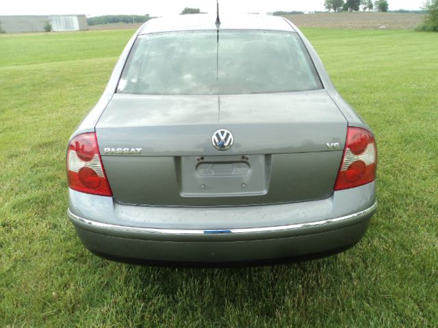 Volkswagen Passat 2003 photo 0