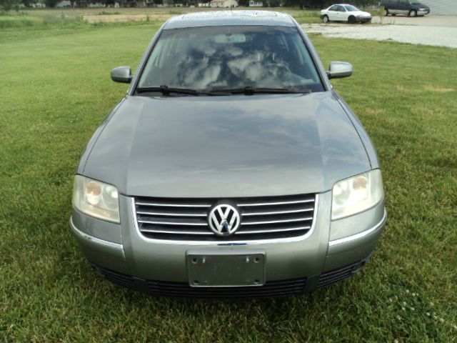 Volkswagen Passat 2003 photo 3