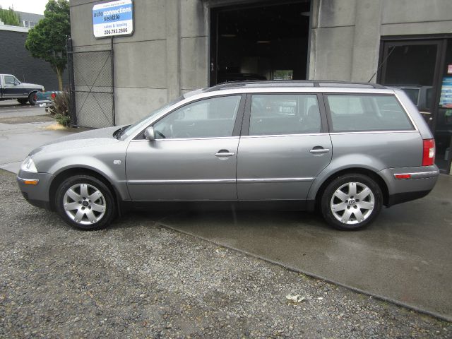 Volkswagen Passat 2003 photo 2