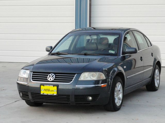 Volkswagen Passat 2003 photo 2