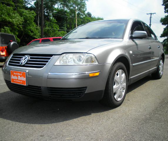 Volkswagen Passat 2003 photo 3