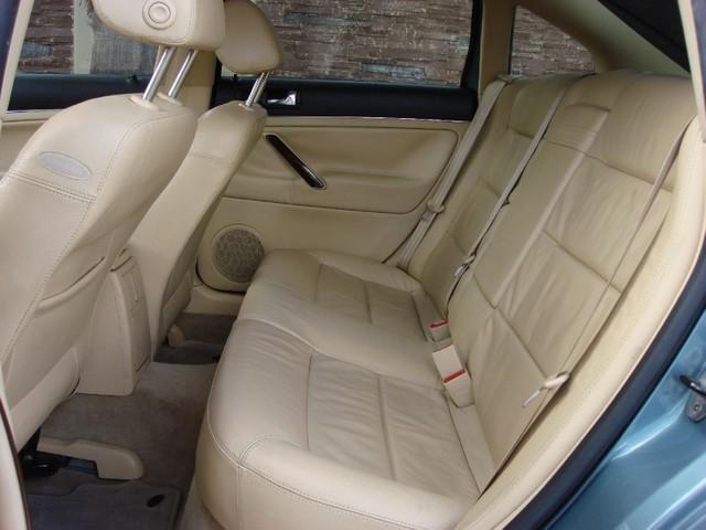 Volkswagen Passat 2003 photo 4