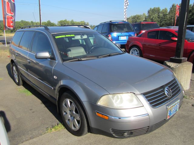 Volkswagen Passat 2003 photo 2