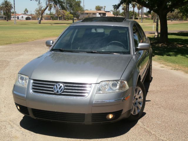 Volkswagen Passat 2003 photo 2