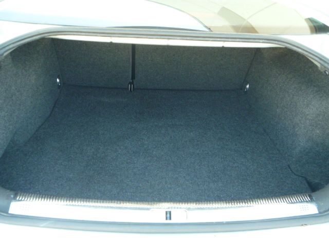 Volkswagen Passat 2003 photo 2