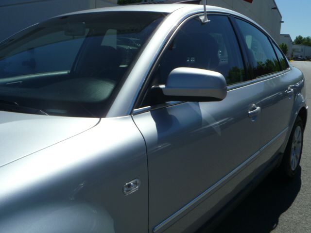 Volkswagen Passat 2003 photo 4