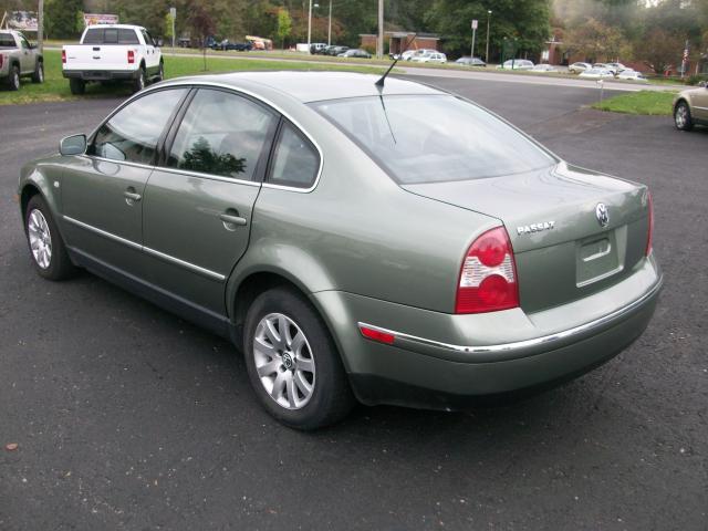 Volkswagen Passat 2003 photo 4