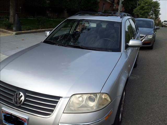 Volkswagen Passat 2003 photo 1