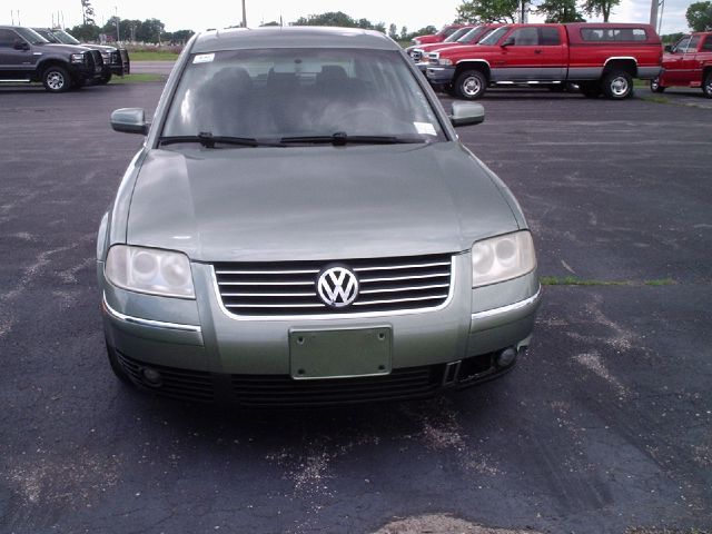 Volkswagen Passat 2003 photo 3