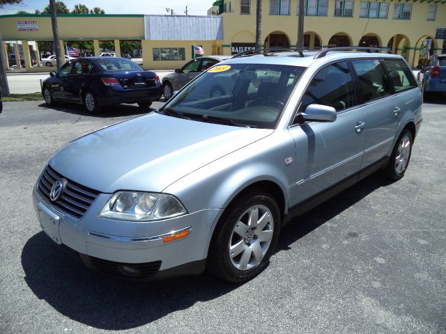 Volkswagen Passat 2003 photo 2