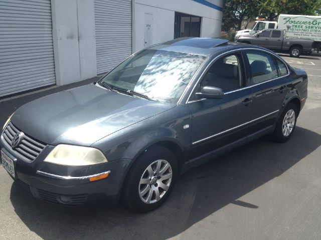 Volkswagen Passat 2003 photo 3