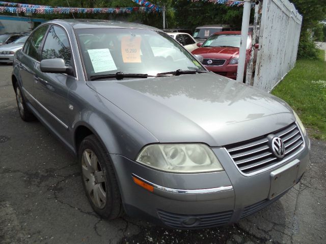 Volkswagen Passat 2003 photo 13