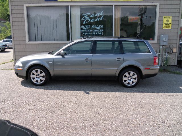 Volkswagen Passat 2003 photo 2