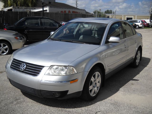 Volkswagen Passat 2003 photo 3