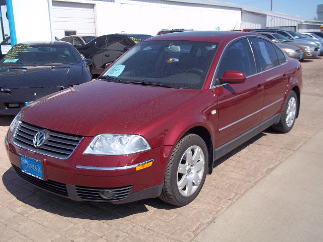 Volkswagen Passat 2003 photo 2