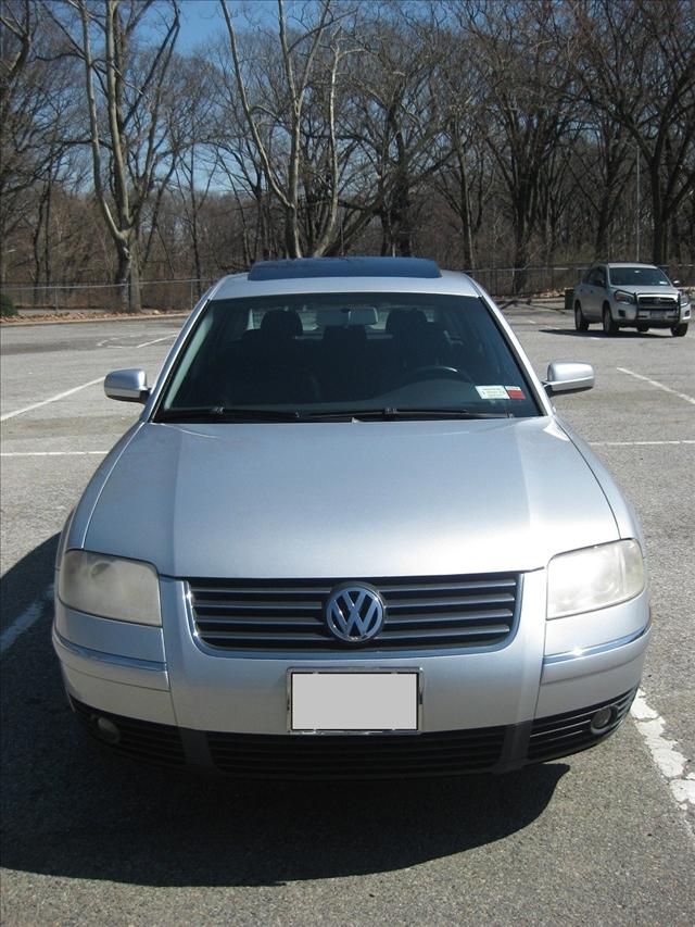 Volkswagen Passat 2004 photo 2