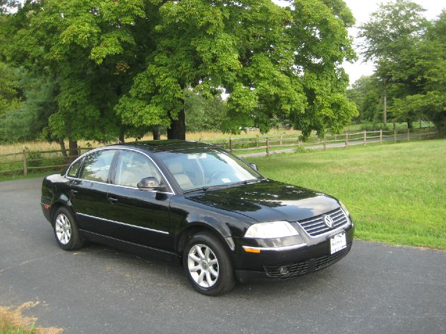 Volkswagen Passat 2004 photo 3